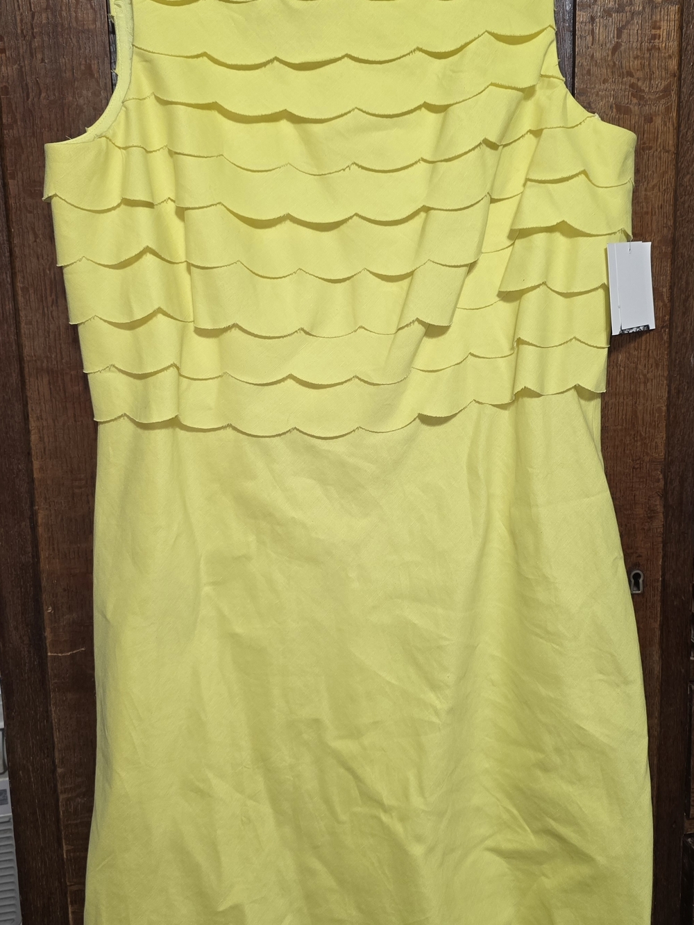 Donna Morgan Yellow Scalloped Tiered Sleeveless Dress